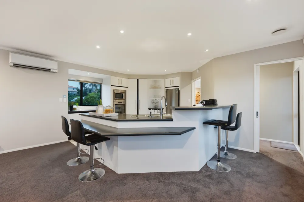 Photos of 8 Chiania Place