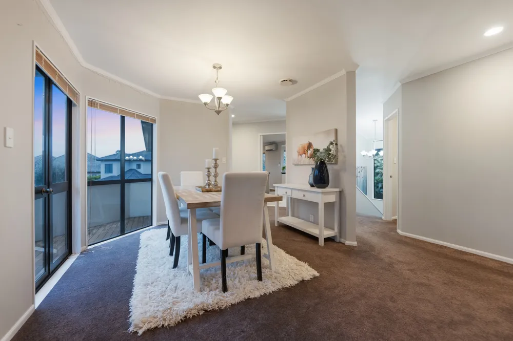 Photos of 8 Chiania Place