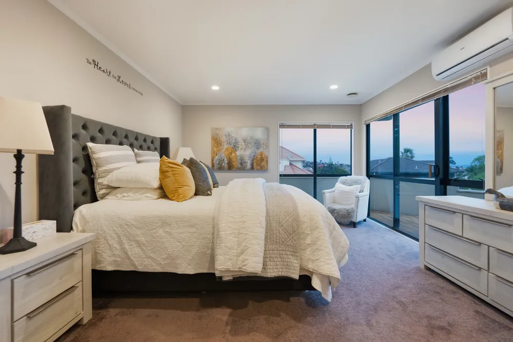 Photos of 8 Chiania Place