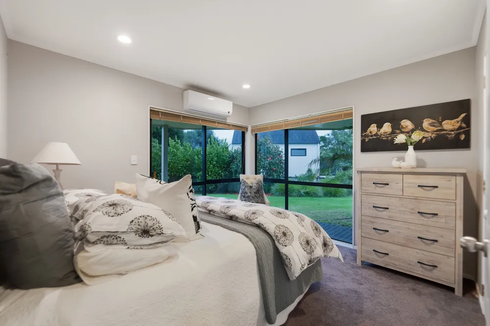 Photos of 8 Chiania Place