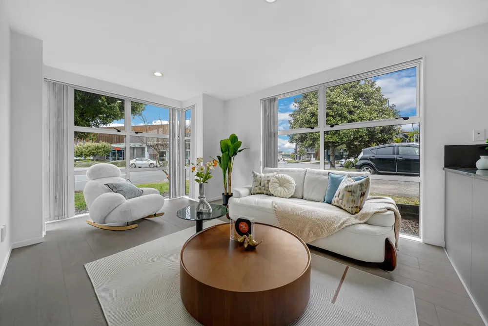 Photos of 4 Phar Lap Crescent
