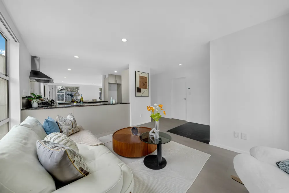 Photos of 4 Phar Lap Crescent