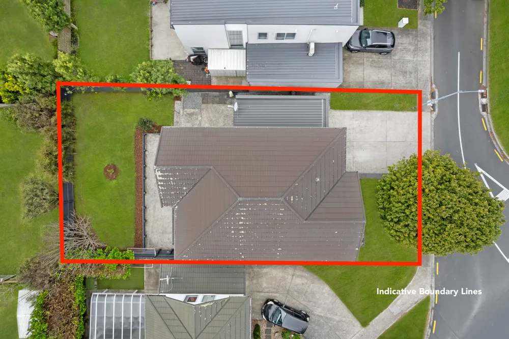 Photos of 4 Phar Lap Crescent