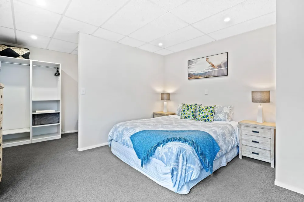 Photos of 21A Pyle Road East