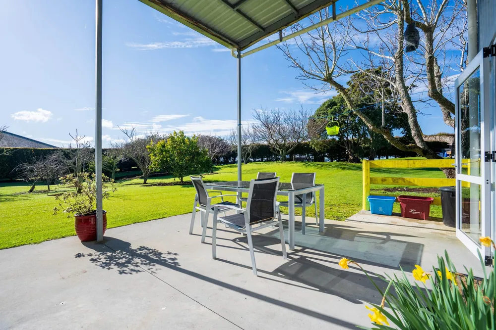 Photos of 21A Pyle Road East