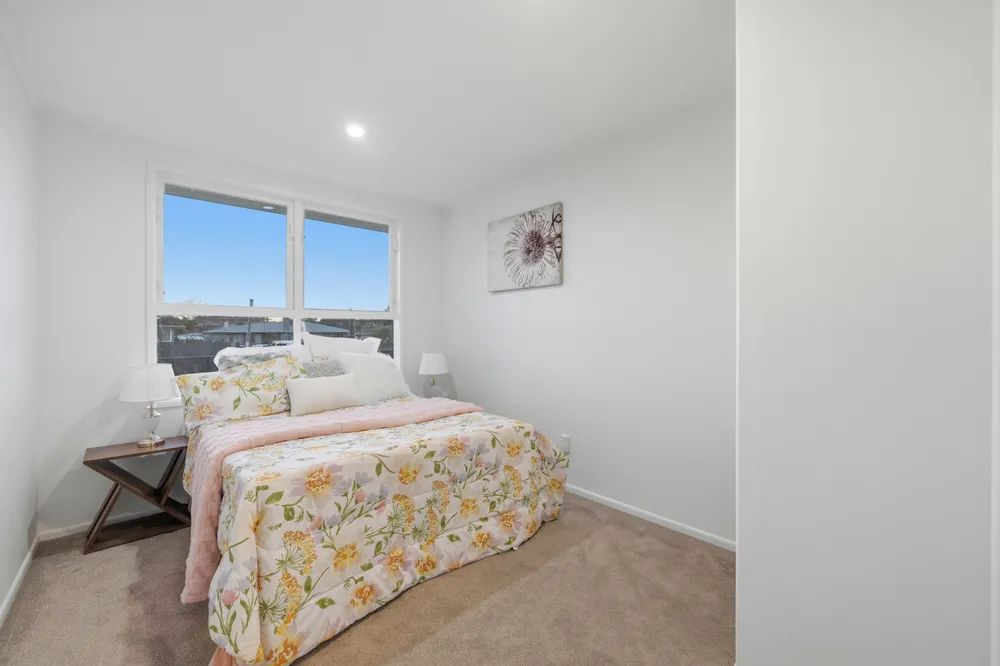 Photos of 54 Cobham Crescent