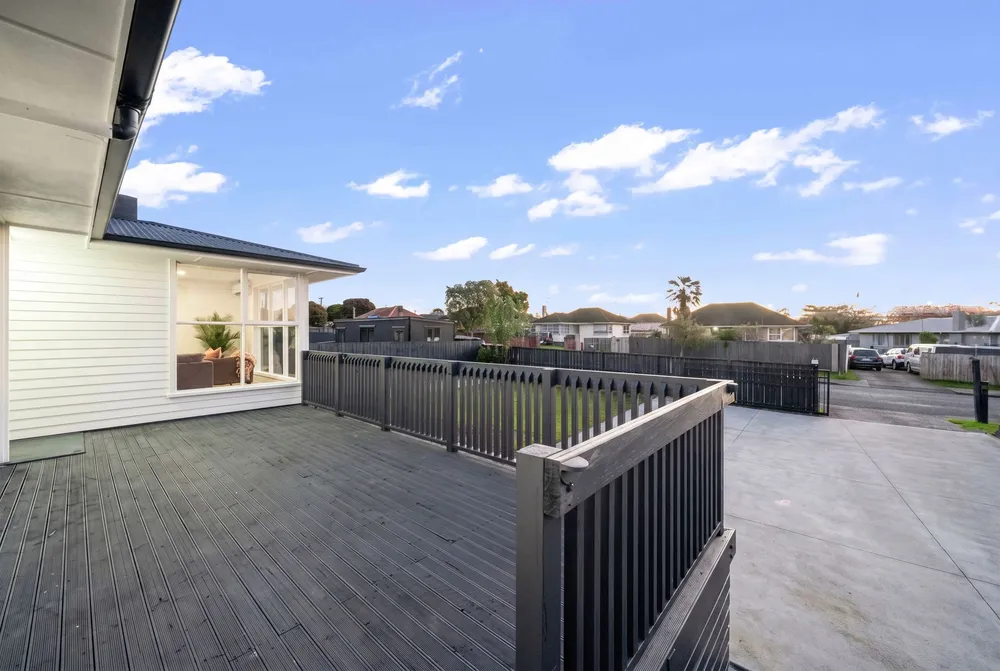Photos of 54 Cobham Crescent