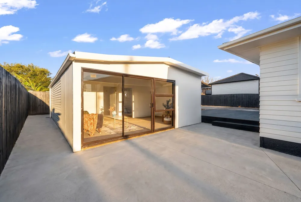 Photos of 54 Cobham Crescent