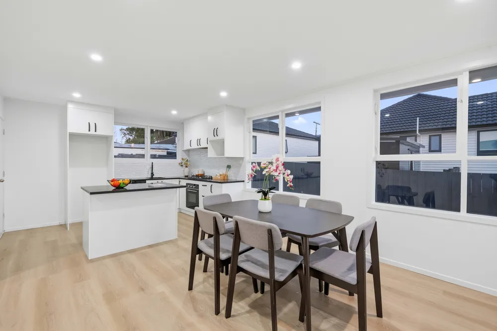 Photos of 54 Cobham Crescent
