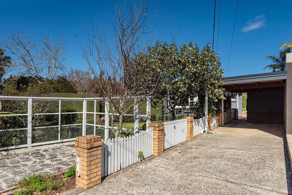 Photos of 60 Carr Street