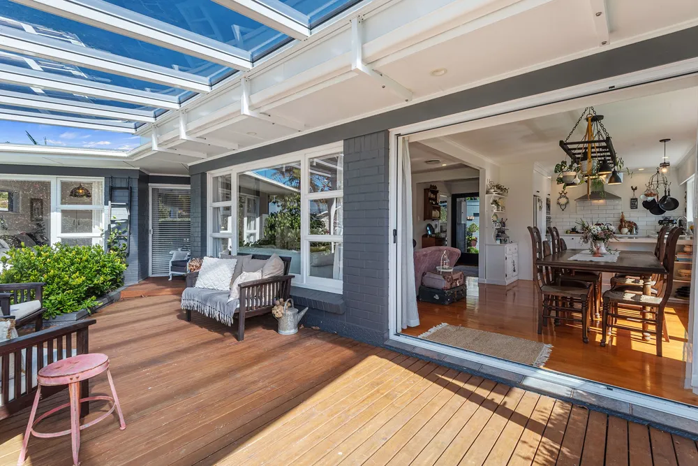 Photos of 60 Carr Street