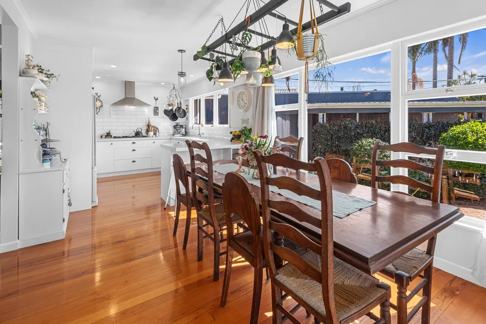 Photos of 60 Carr Street