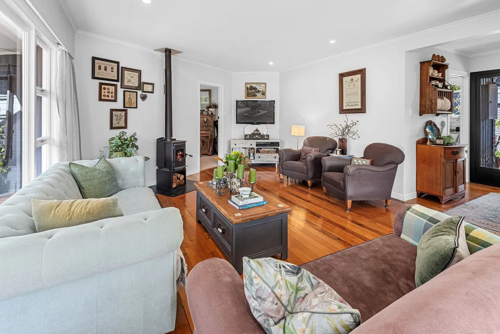 Photos of 60 Carr Street