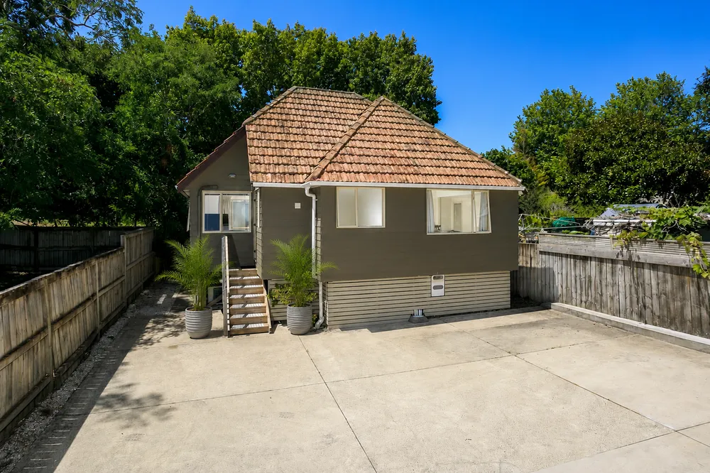 Photos of 110A Lake Road