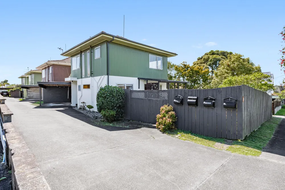 Photos of 2/10 Akehurst Avenue