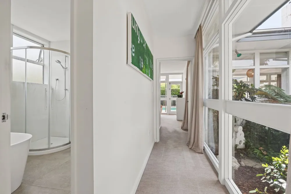 Photos of 24 Guinness Crescent