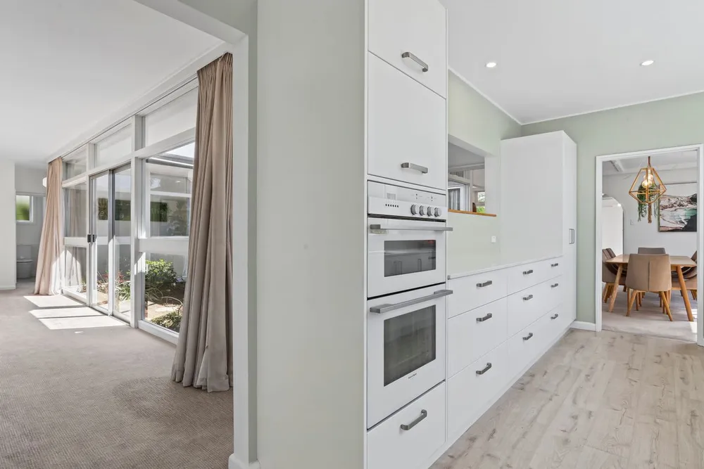 Photos of 24 Guinness Crescent