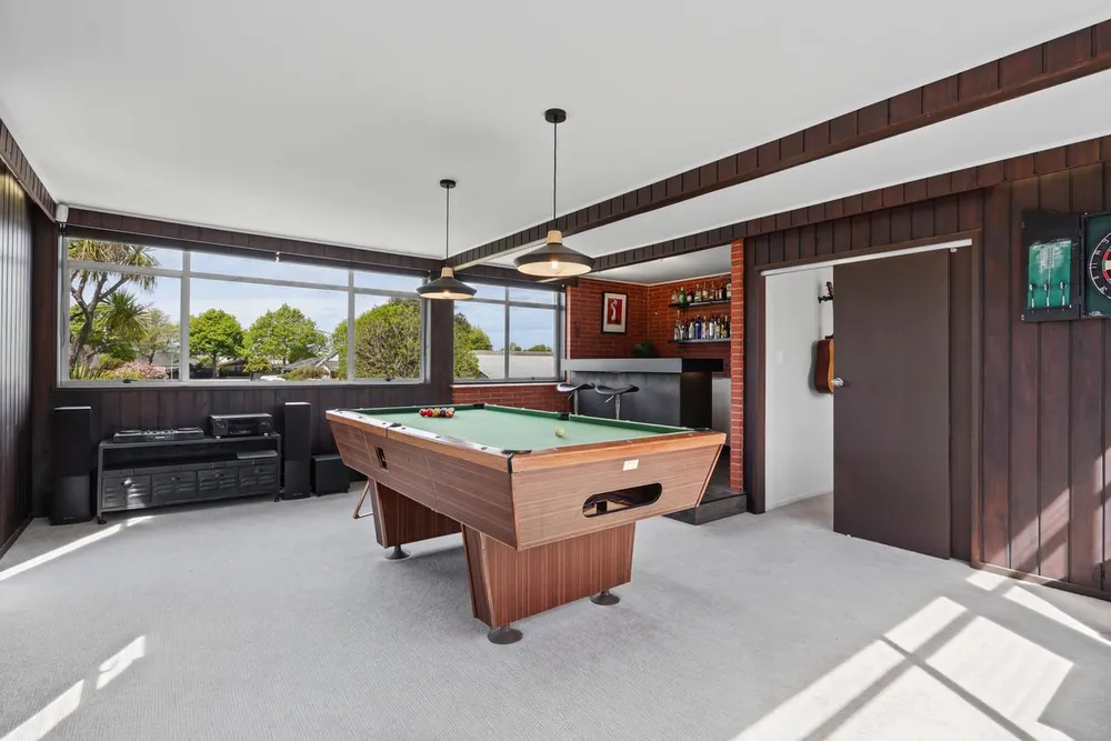 Photos of 24 Guinness Crescent