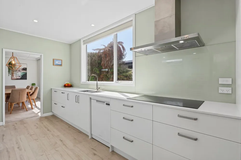 Photos of 24 Guinness Crescent