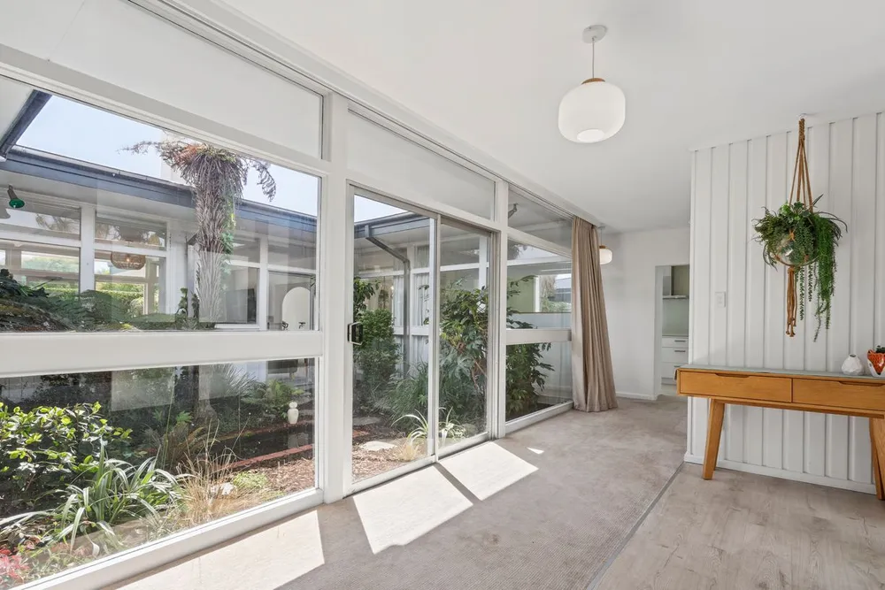 Photos of 24 Guinness Crescent