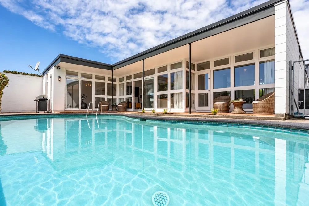 Photos of 24 Guinness Crescent