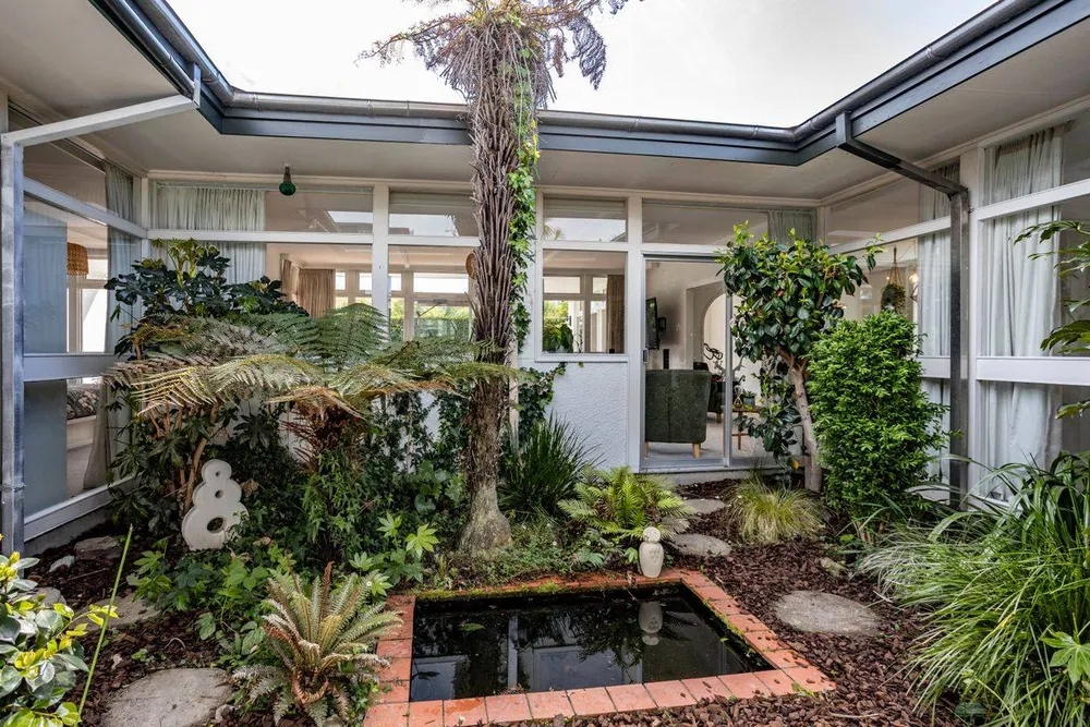 Photos of 24 Guinness Crescent