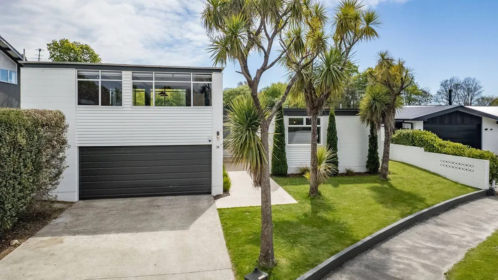 Photos of 24 Guinness Crescent
