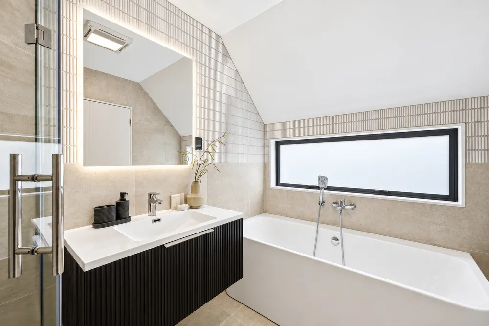 Photos of 47D Hastings Road