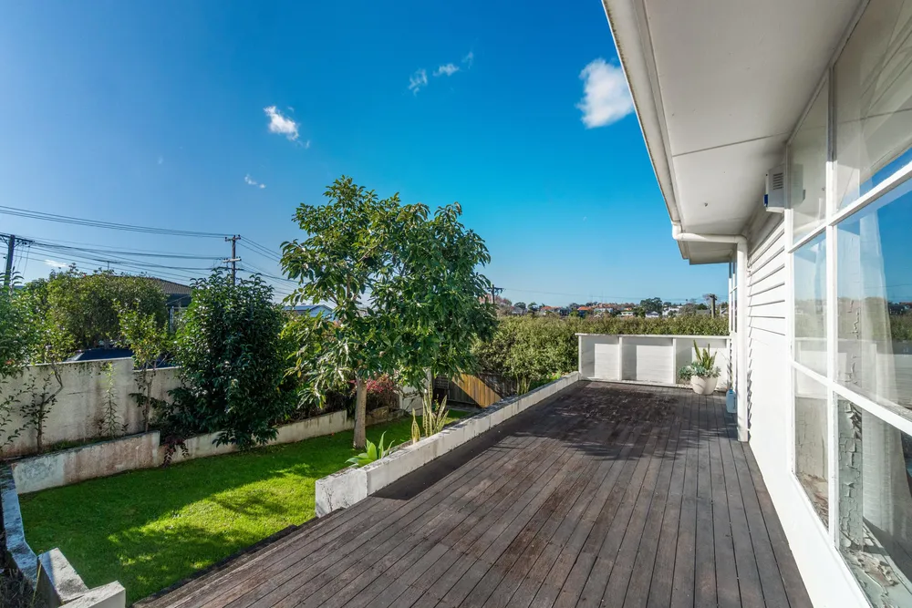 Photos of 9 Combes Road