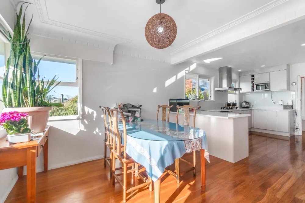Photos of 9 Combes Road