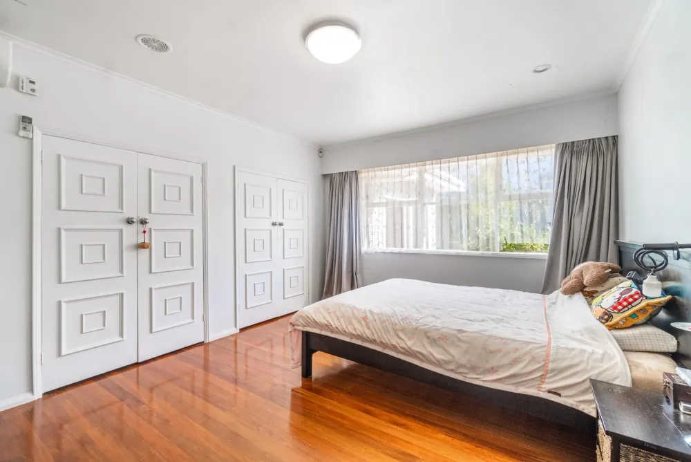 Photos of 9 Combes Road
