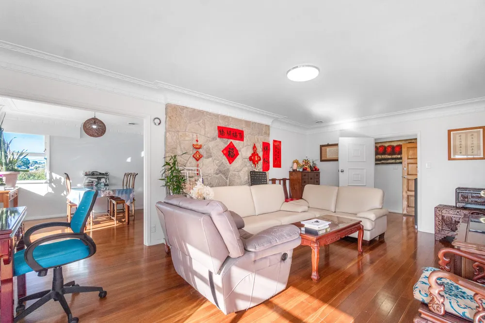 Photos of 9 Combes Road