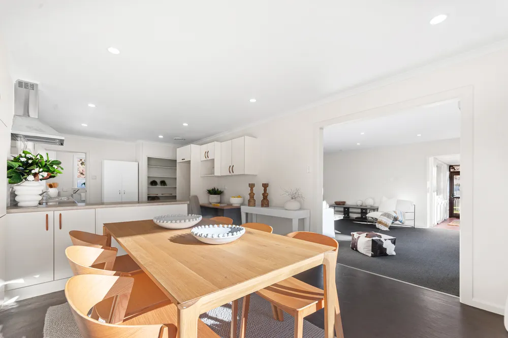 Photos of 551 Springs Road