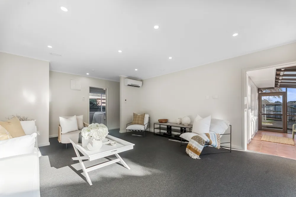 Photos of 551 Springs Road