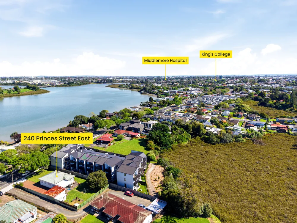 Photos of 240 Princes Street East