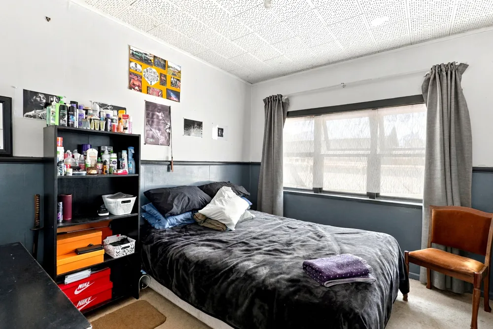 Photos of 240 Princes Street East