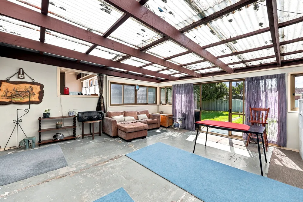 Photos of 240 Princes Street East
