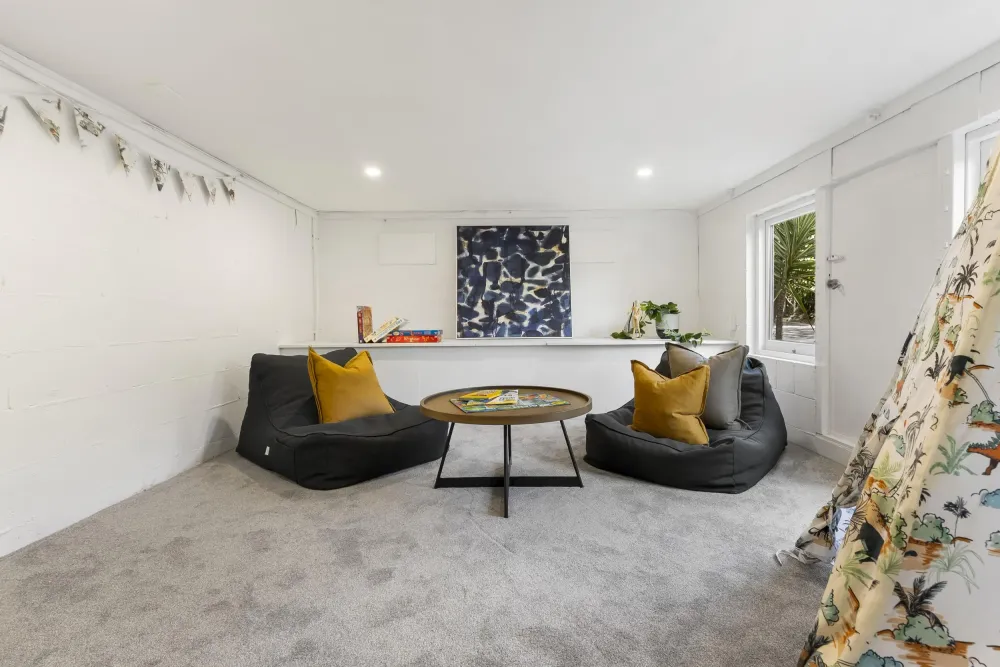 Photos of 38 Merriefield Avenue