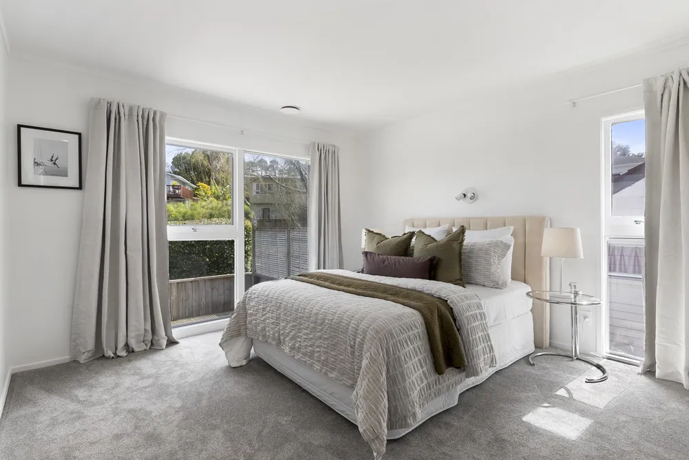Photos of 38 Merriefield Avenue