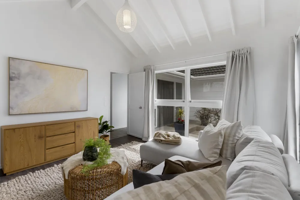 Photos of 38 Merriefield Avenue