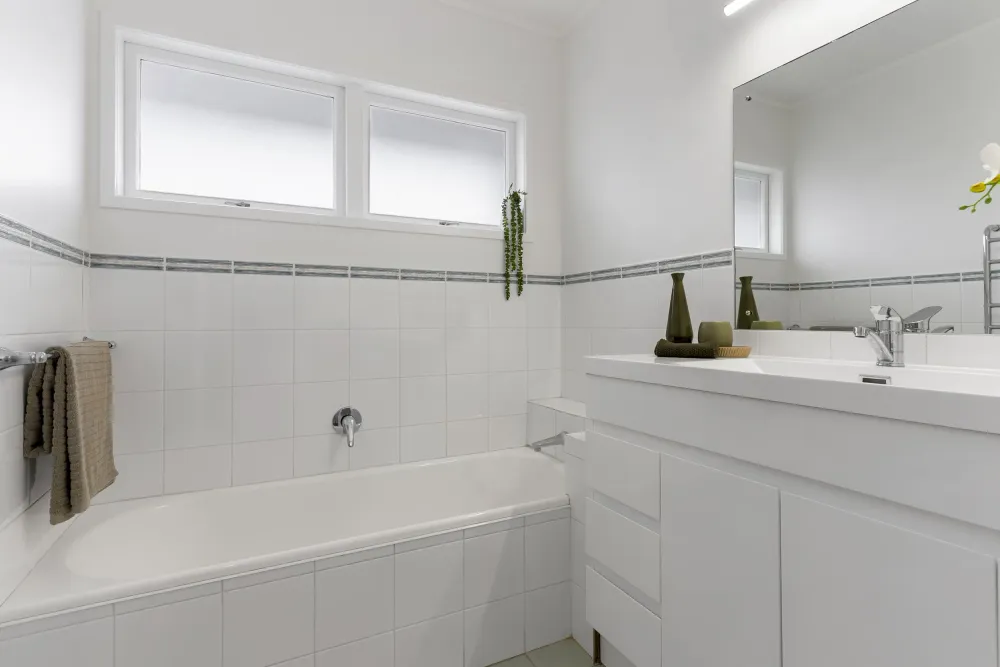 Photos of 38 Merriefield Avenue
