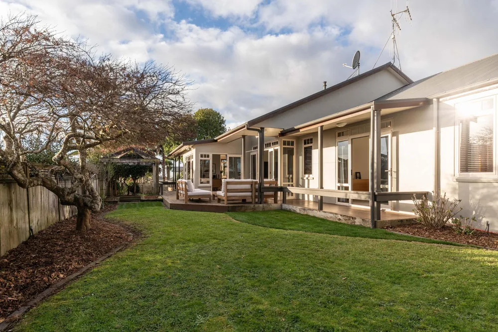 Photos of 8 Jefferson Heights