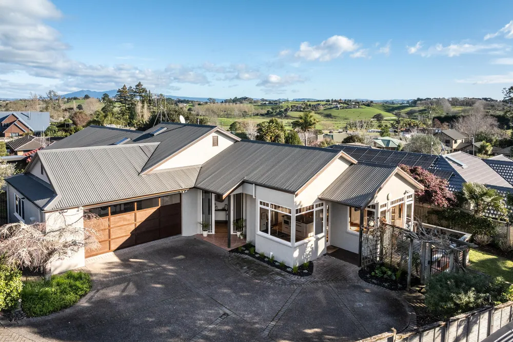 Photos of 8 Jefferson Heights
