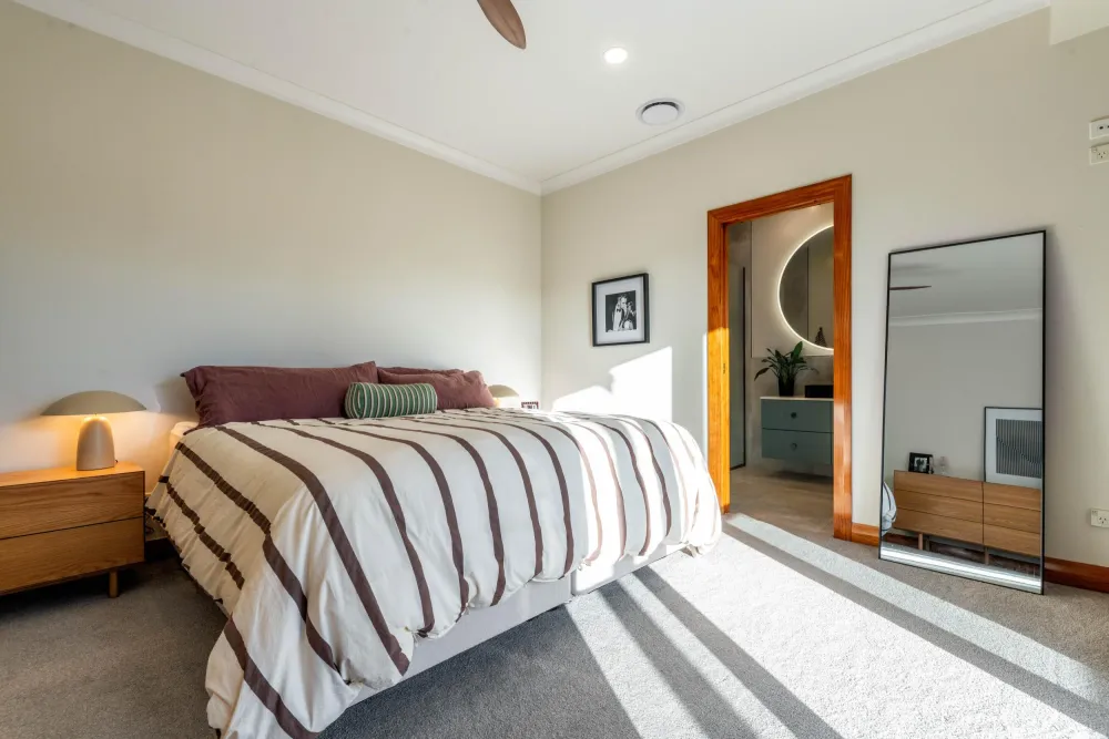 Photos of 8 Jefferson Heights