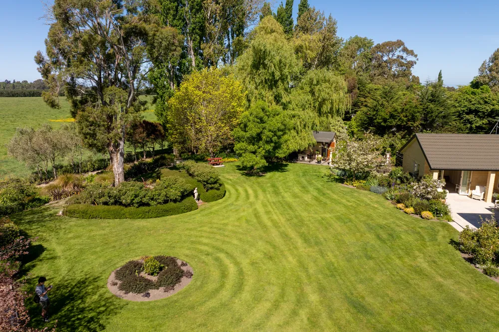 Photos of 10 Newton Place