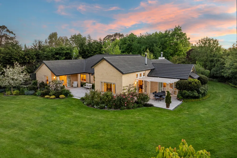 Photos of 10 Newton Place