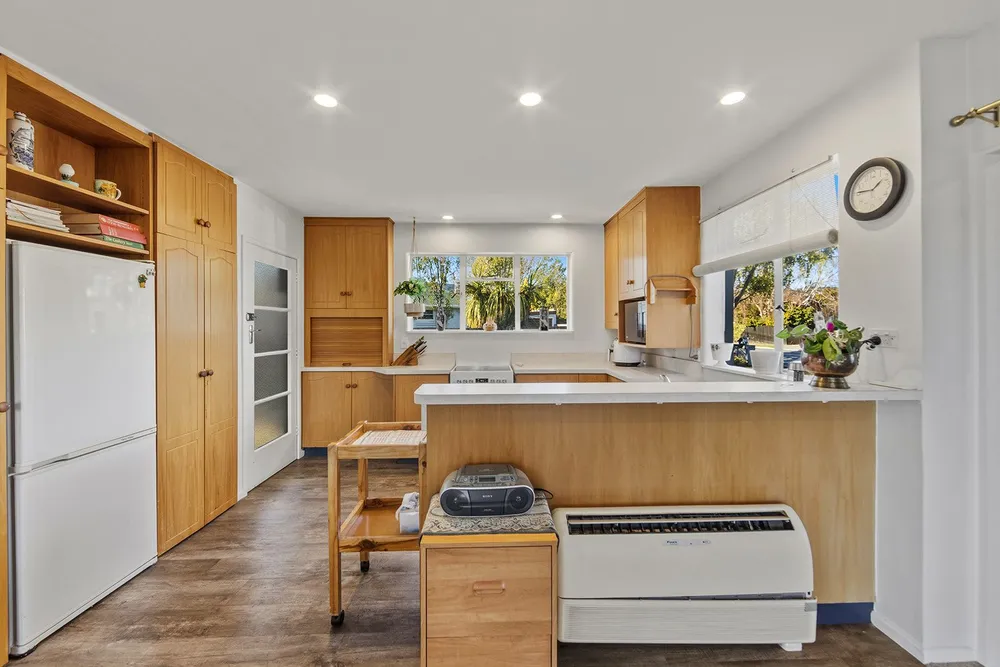 Photos of 85 Sparks Road