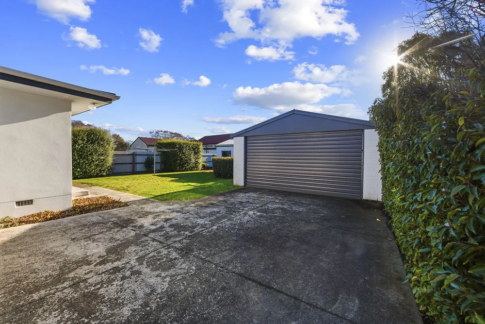 Photos of 85 Sparks Road