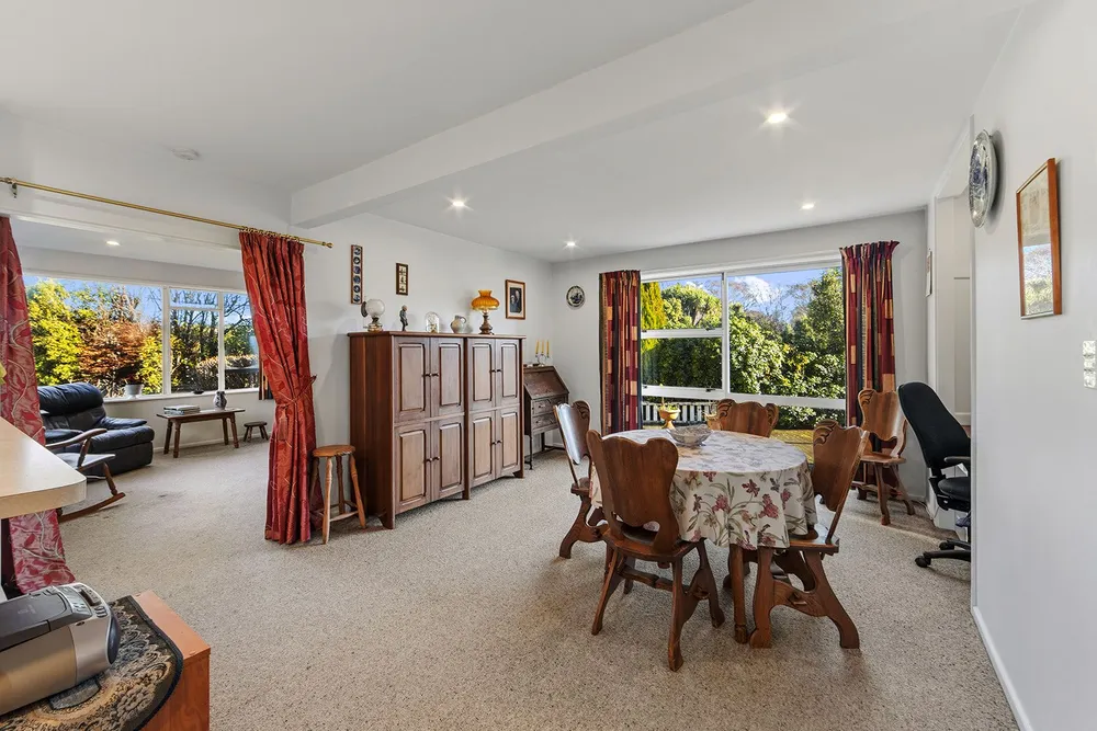 Photos of 85 Sparks Road