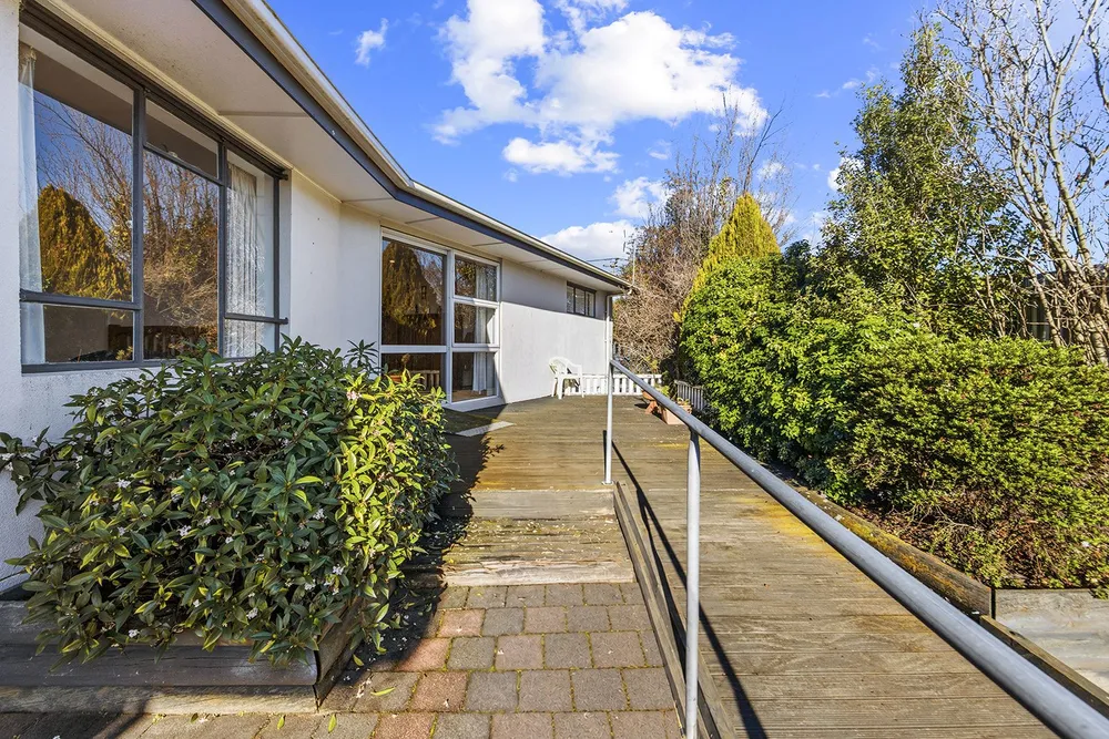 Photos of 85 Sparks Road